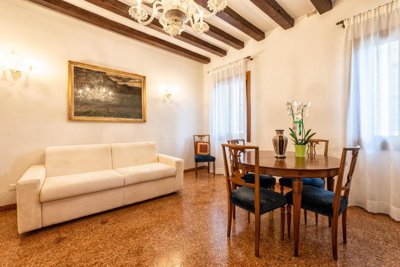 Casanova Fenice - Canal View Venice Exterior photo